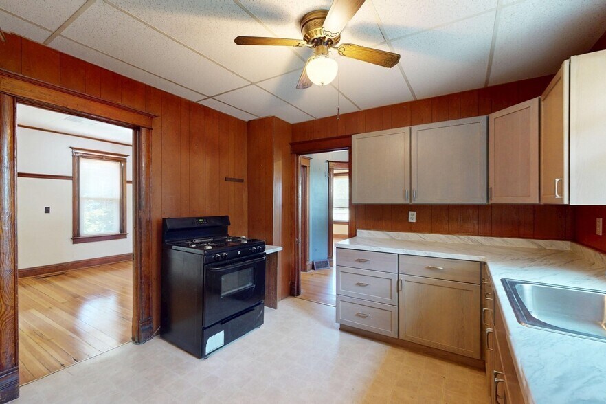 More Photos Of 153 Russell St, Hadley Multifamily For Sale