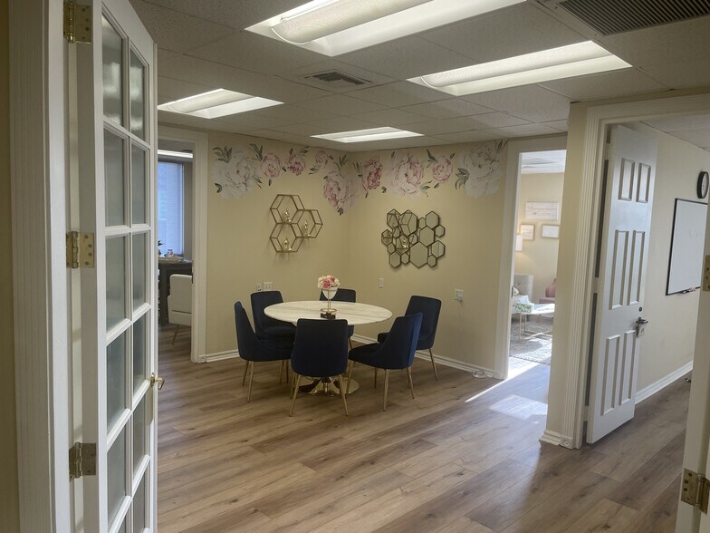 More Photos Of 1101 Dove St, Newport Beach Office For Lease