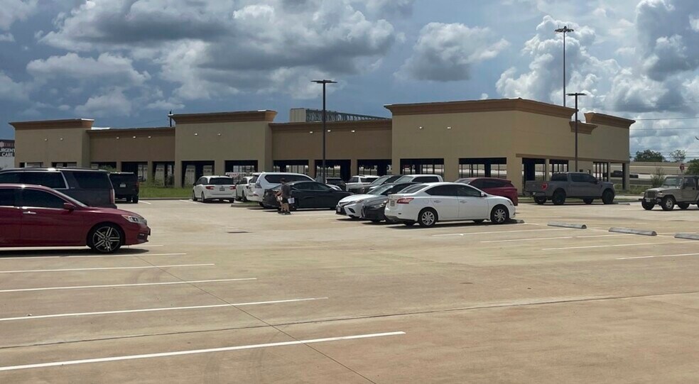 More Photos Of 25414 Northwest Fwy, Cypress Unknown For Lease