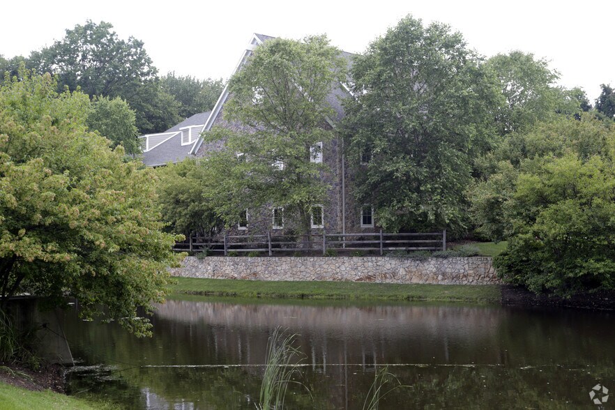 More Photos Of 1 Mill Ridge Ln, Chester Office For Lease