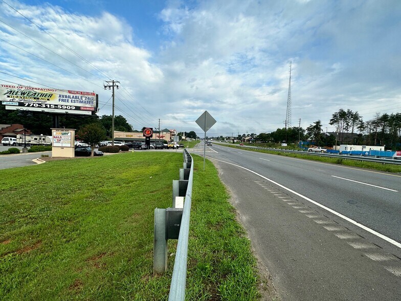 More Photos Of 1211-1223 Joe Frank Harris Pky, Cartersville Unknown For Lease