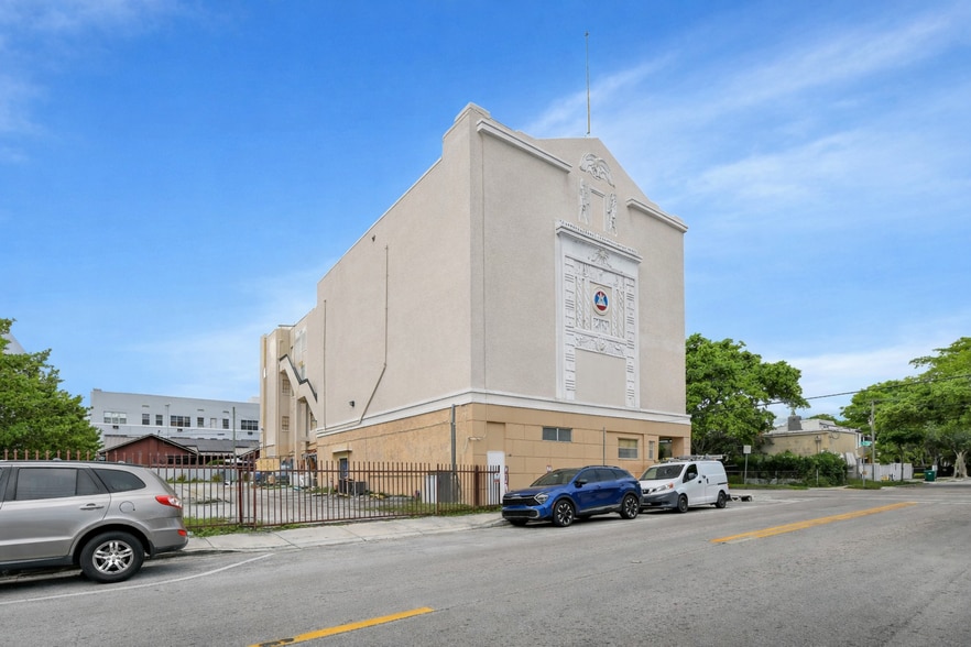 More Photos Of 124 NW 15th Ave, Miami Religious Facility For Sale