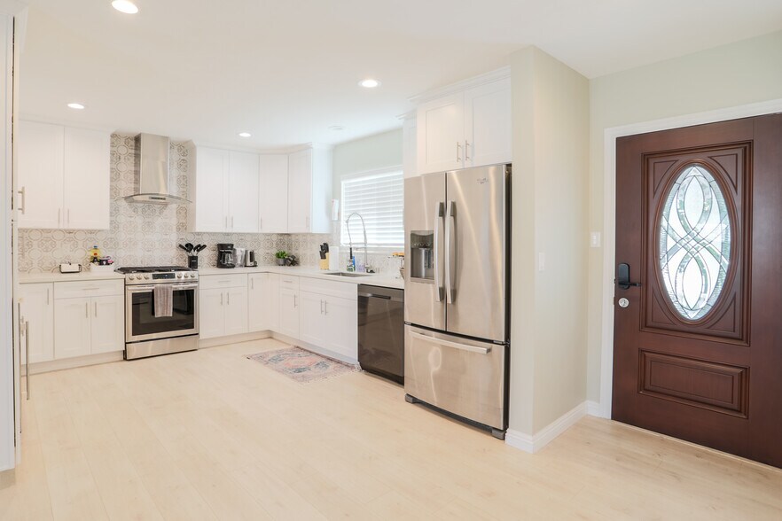 More Photos Of 1227 E Grovecenter St, West Covina Specialty For Sale