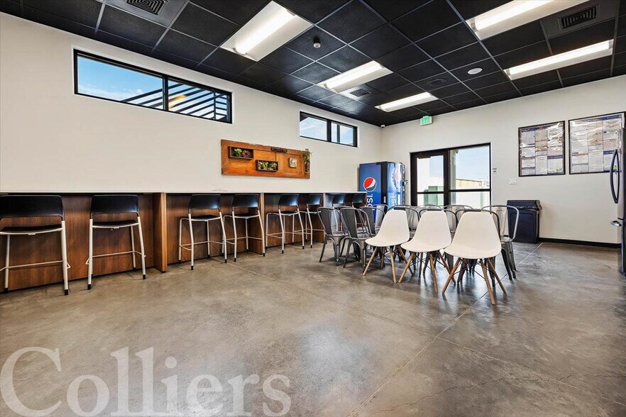 More Photos Of 2032 Highland Ave E, Twin Falls Warehouse For Lease