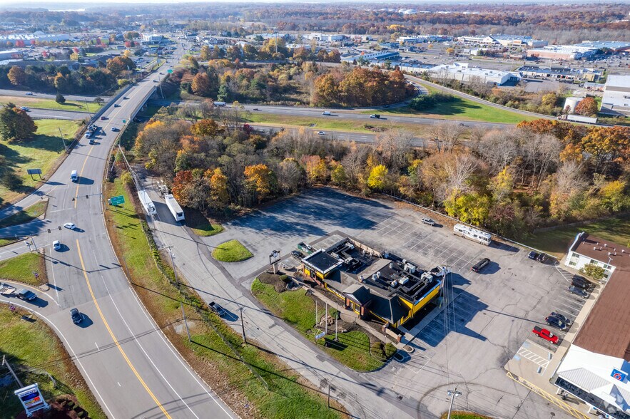 More Photos Of 821 Fall River Ave, Seekonk Restaurant For Sale