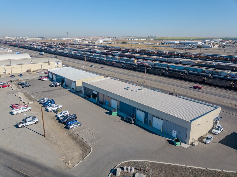 More Photos Of 3210 Swallow Ave, Pasco Unknown For Lease