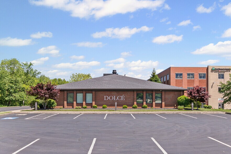 More Photos Of 18820 Bagley Rd, Middleburg Heights Office For Sale