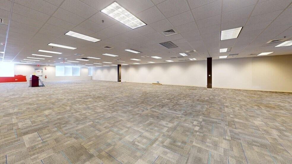 More Photos Of 1661 Worthington Rd, West Palm Beach Flex For Lease