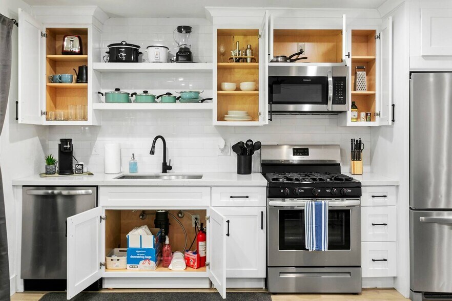 More Photos Of 3139 N 40th St, Phoenix Apartments For Sale