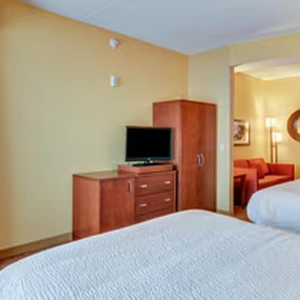 More Photos Of 30 Shaner Dr, Bridgeport Hotel For Sale