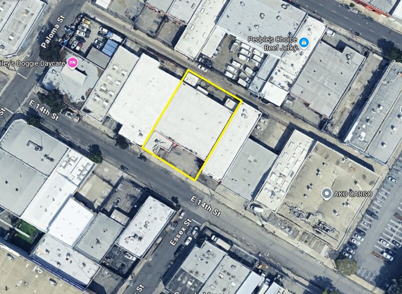 More Photos Of 1125 E 14th St, Los Angeles Warehouse For Sale