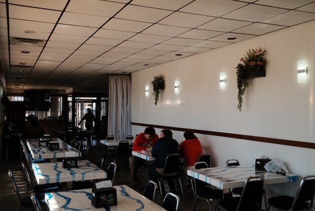 More Photos Of 2801 W I-240 Service Rd, Oklahoma City Restaurant For Sale