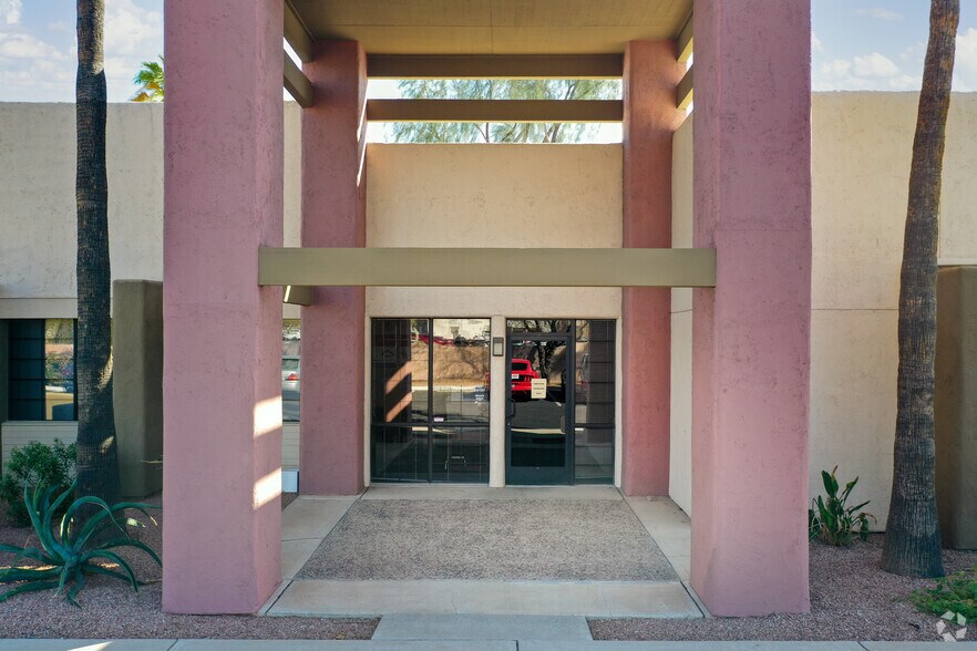 More Photos Of 16620 N 40th St, Phoenix Unknown For Lease