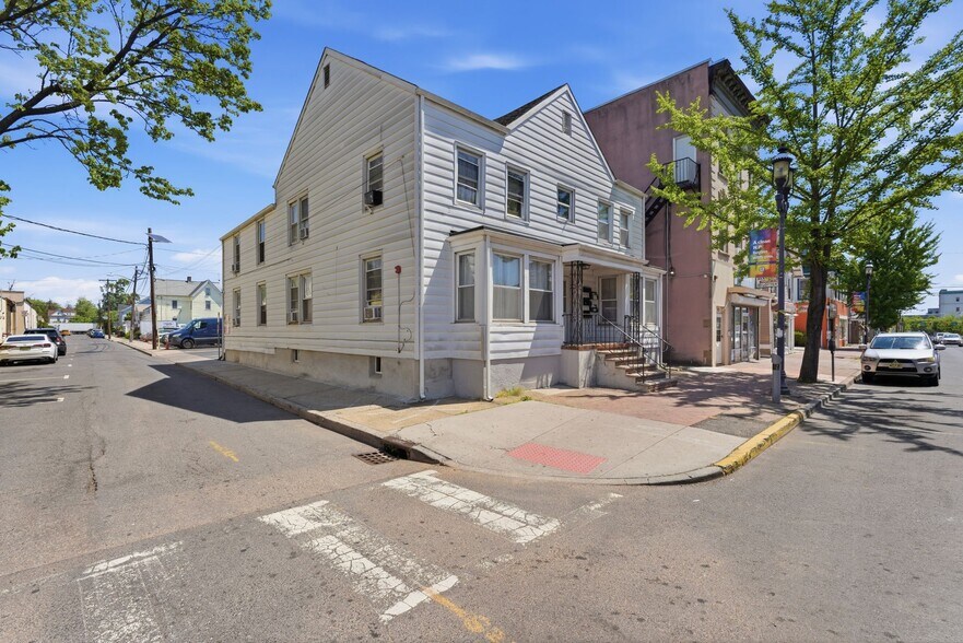 More Photos Of 200 Somerset St, North Plainfield Apartments For Sale