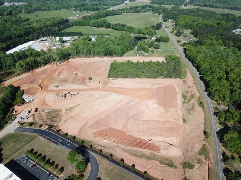 More Photos Of 1115-1155 Aiken Road, Bogart Service For Lease