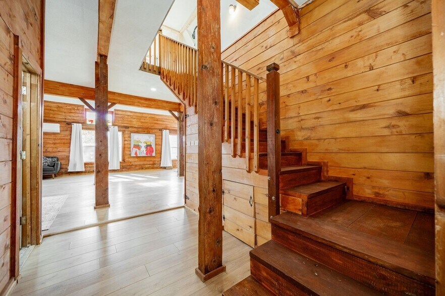 More Photos Of 691 Bear Rd, Van Alstyne Specialty For Sale