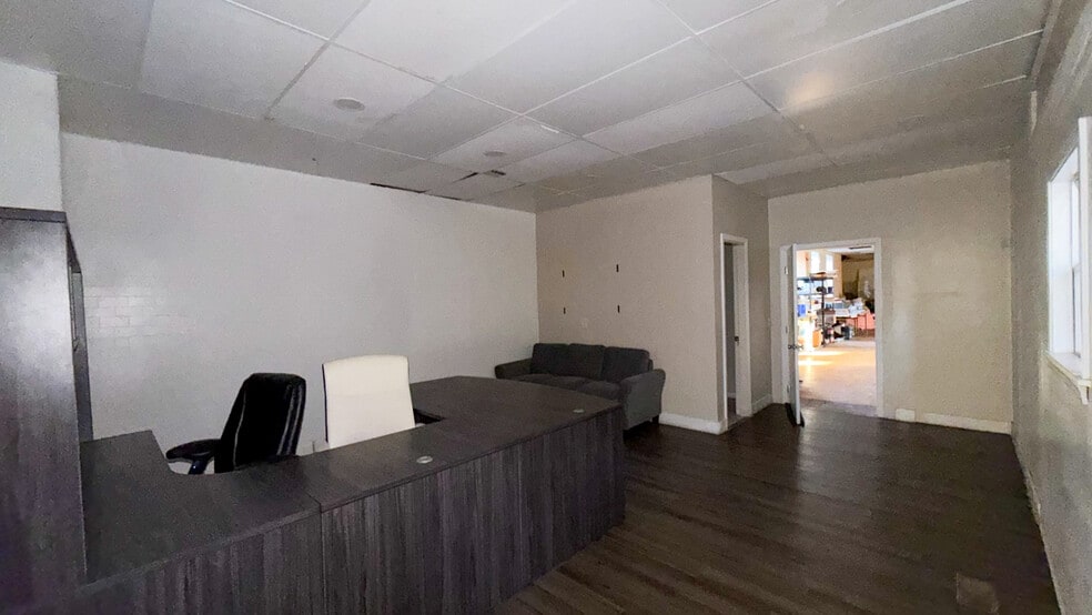 More Photos Of 24 E University Ave, Cincinnati Apartments For Sale