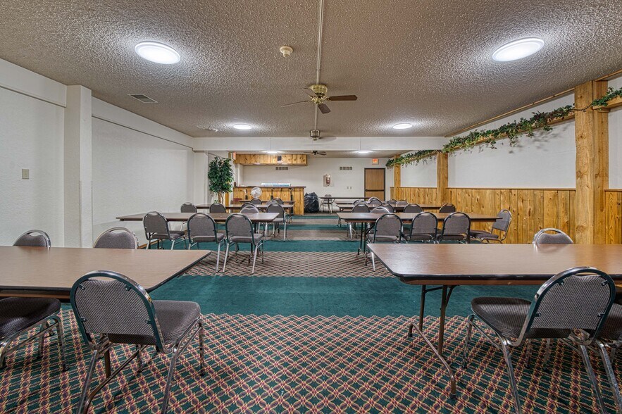 More Photos Of 2600 Whitewood Service Rd, Sturgis Hotel For Sale