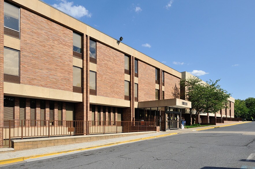 More Photos Of 18101 Prince Phillip Dr, Olney Unknown For Lease