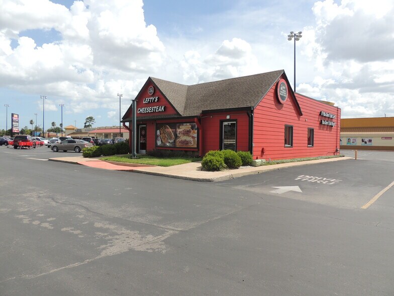 More Photos Of 1000-1094 Federal Rd, Houston Unknown For Lease