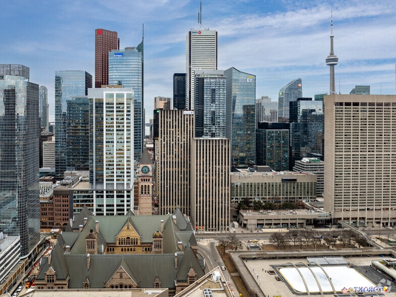 More Photos Of 390 Bay St, Toronto Office For Lease