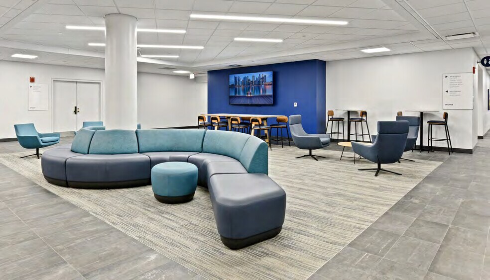 More Photos Of 471 E Broad St, Columbus Office For Lease