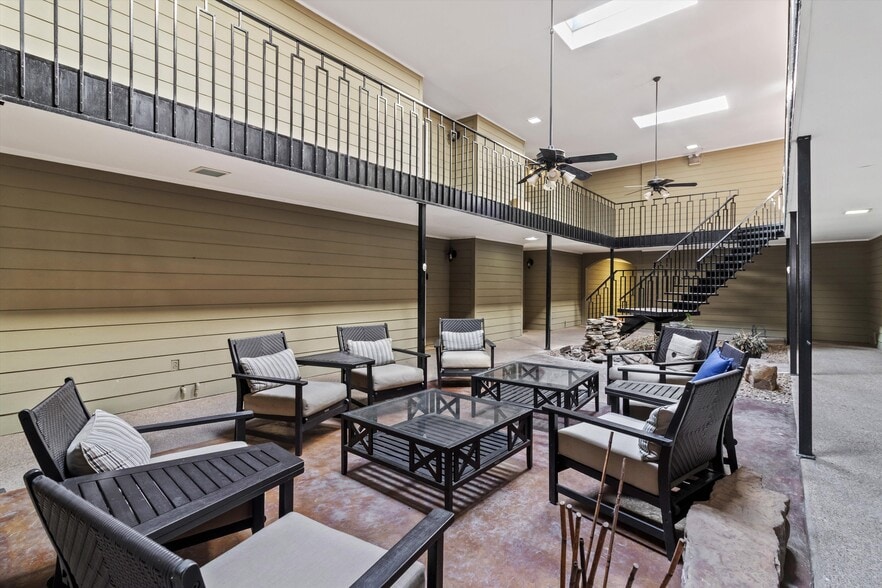 More Photos Of , Memphis Multifamily For Sale