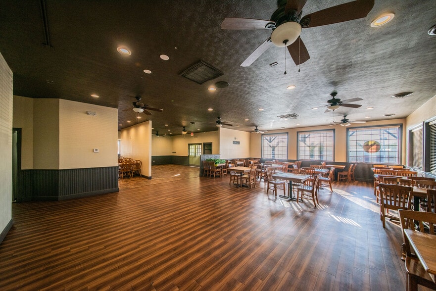 More Photos Of 7052 Benton Rd, Paducah Restaurant For Sale
