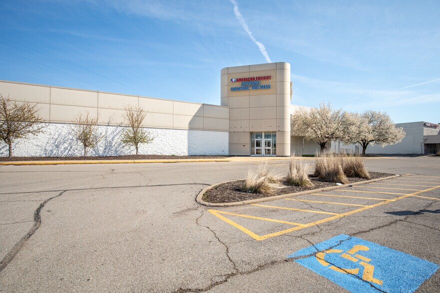 Primary Photo Of 47-67 Ludwig Dr, Fairview Heights Unknown For Lease