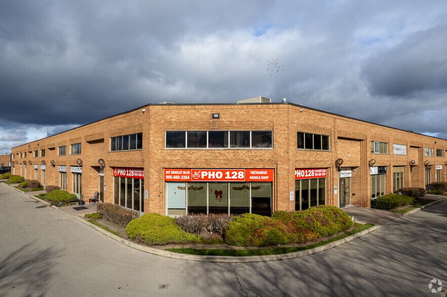 Primary Photo Of 207 Edgeley Blvd, Vaughan Light Manufacturing For Lease