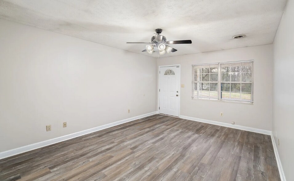 More Photos Of 2312 Boyds Creek Hwy, Sevierville Apartments For Sale