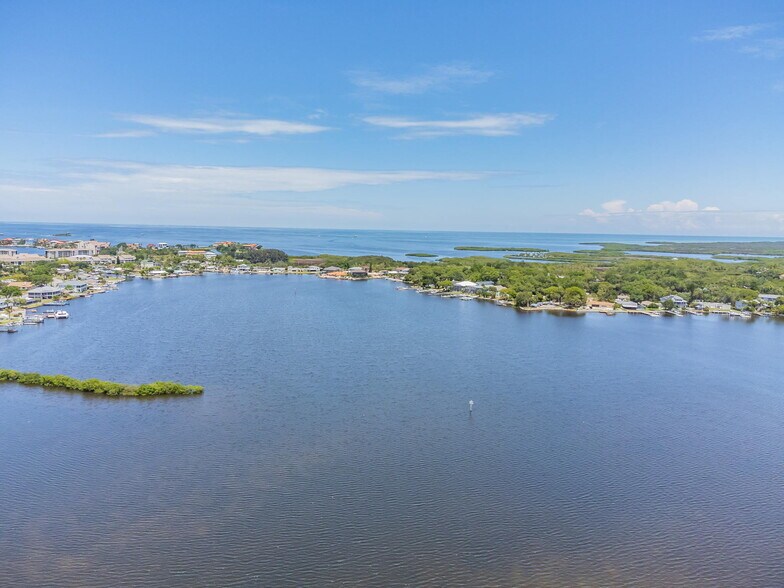 More Photos Of TREADWAY DR near US 19 Corridor Tampa msa, Port Richey Restaurant For Sale