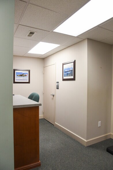 More Photos Of 1302 Somerville Rd, Decatur Freestanding For Lease