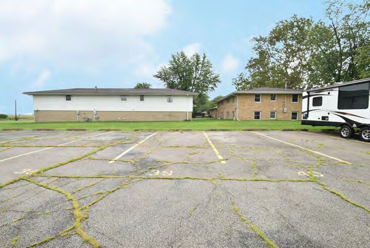 More Photos Of 517 E Monroe St, Metamora Multifamily For Sale