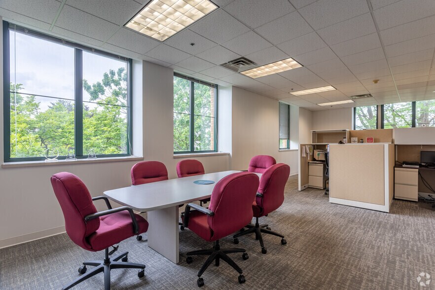 More Photos Of 115 Continuum Dr, Liverpool Medical For Lease