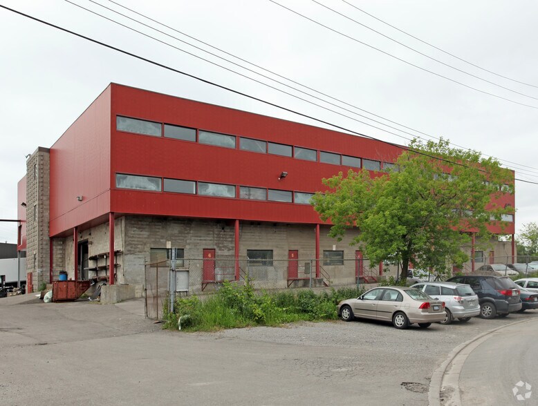 More Photos Of 45 Industrial St, Toronto Light Manufacturing For Sale
