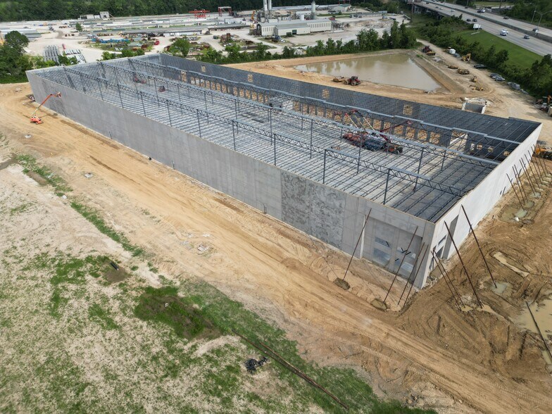 More Photos Of N Rieger Rd, Baton Rouge Industrial For Lease