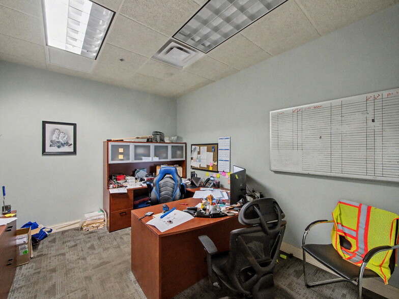 More Photos Of 6861 Garden Rd, Riviera Beach Warehouse For Sale