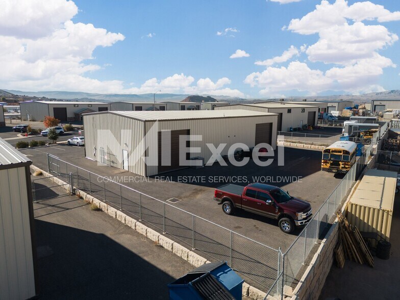 More Photos Of 1459 E Ridge St, Washington Warehouse For Sale