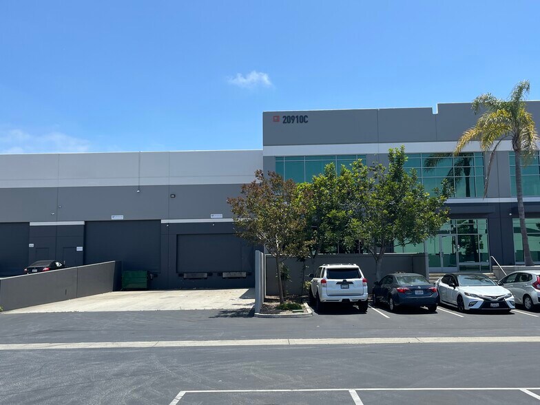 More Photos Of 20900-20910 Normandie Ave, Los Angeles Distribution For Lease