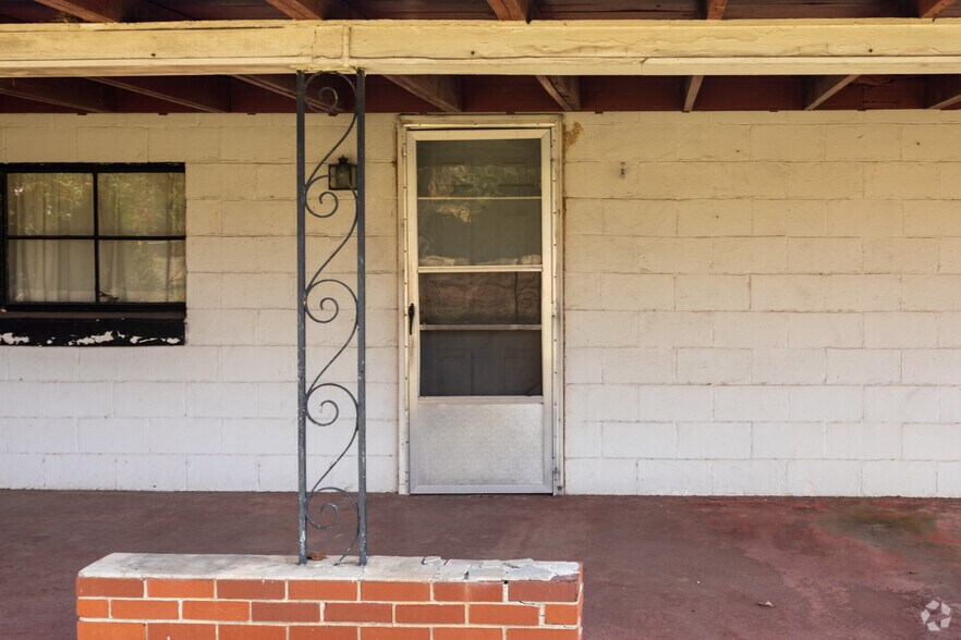 More Photos Of 2813 Moody Pkwy, Moody Office For Sale