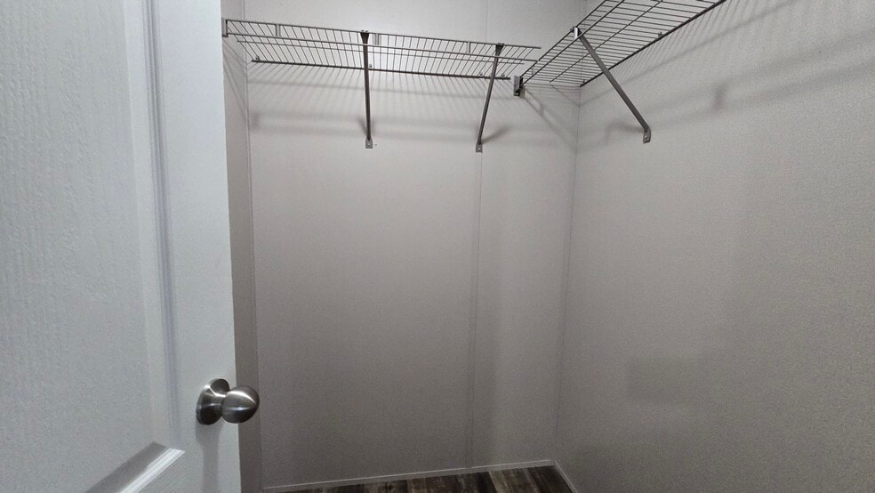 More Photos Of 44 Crawford Dr, Lake Placid Manufactured Housing Mobile Home Park For Sale