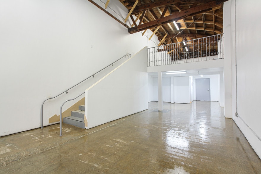 More Photos Of 12612 Philadelphia St, Whittier Storefront Retail Office For Lease