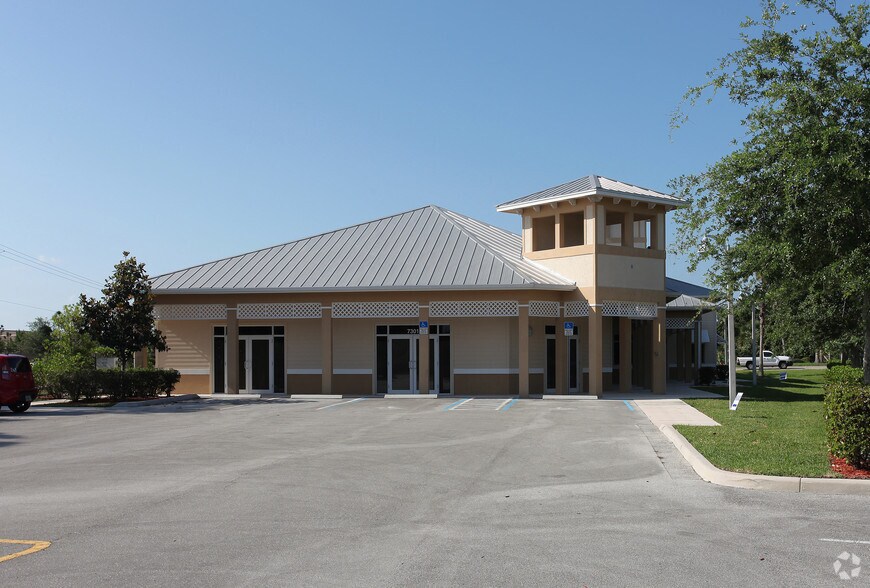 More Photos Of 7301-7317 SW Gaines Ave, Stuart Office For Lease