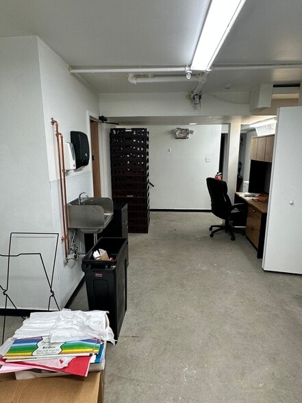 More Photos Of 4254 Main St, Philadelphia Storefront For Lease