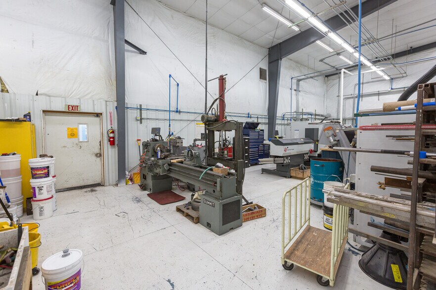More Photos Of 497 Stevensville Airport Rd, Stevensville Warehouse For Sale