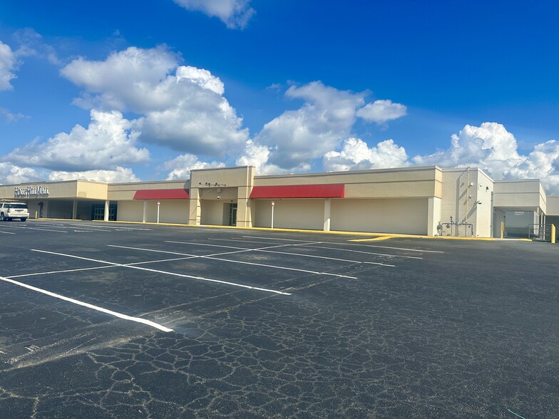 More Photos Of 309 Huffman Mill Rd, Burlington Storefront Retail Office For Lease