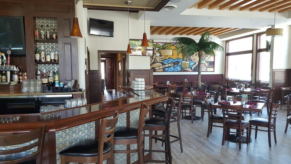 More Photos Of 115 Railway St W, Loretto General Retail For Sale