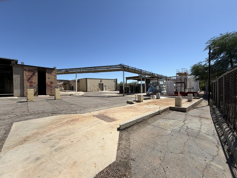 More Photos Of 6409 W Commonwealth Pl, Chandler Manufacturing For Sale