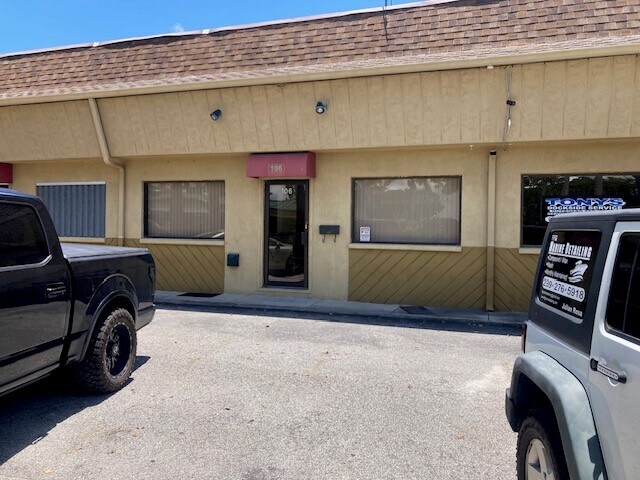 More Photos Of 960 Chalmer Dr, Marco Island Light Manufacturing For Sale